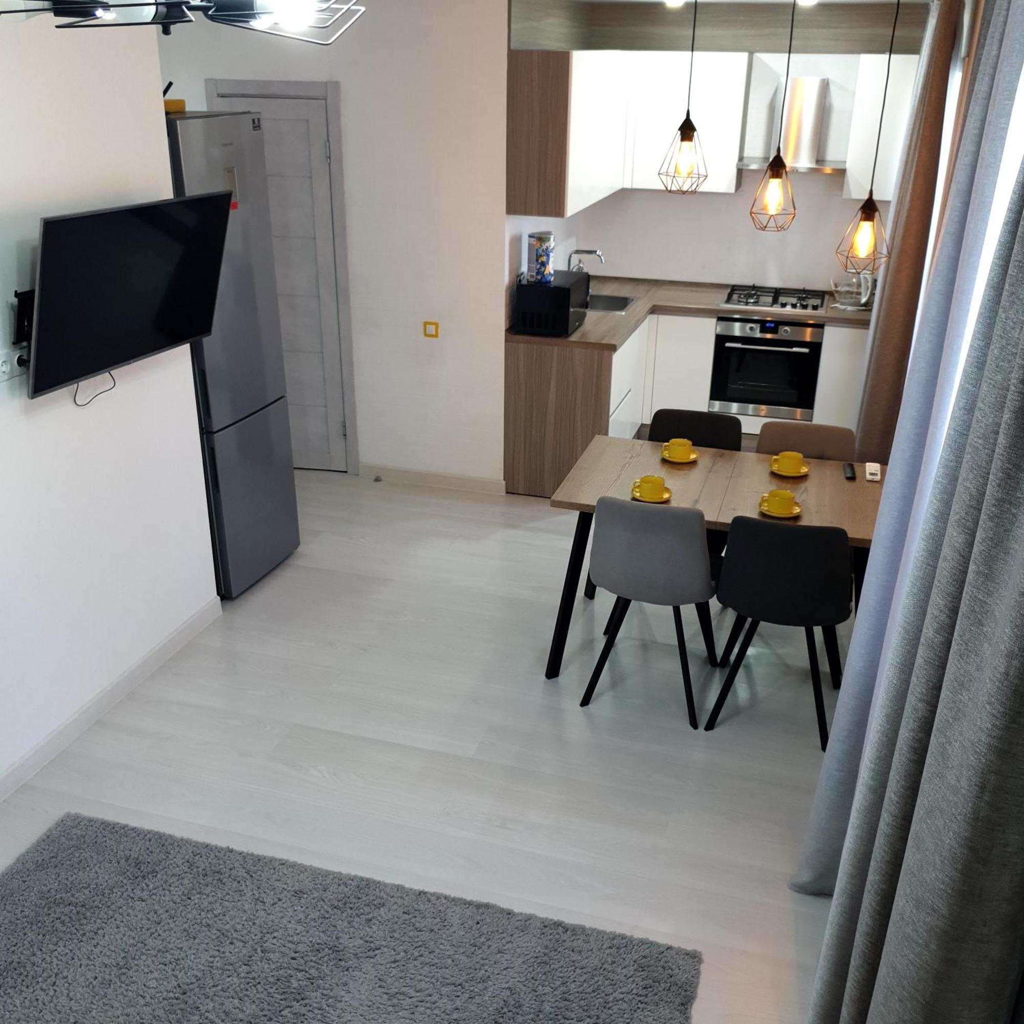 Vip Апартаменты На Жукова Uralsk Exterior foto